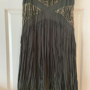 Elegant Gray Pleated Dress